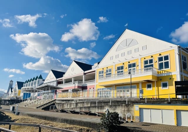 伊東マリンタウンの外観