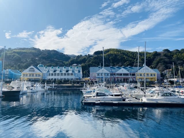 海から見た伊東マリンタウン